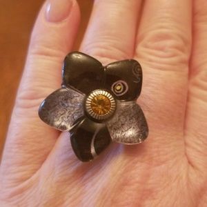 Flower ring